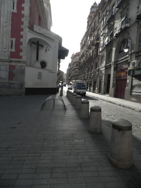 Apartamento Centro Plaza Salvador, Wifi Free& Parking Opcional セビリア エクステリア 写真