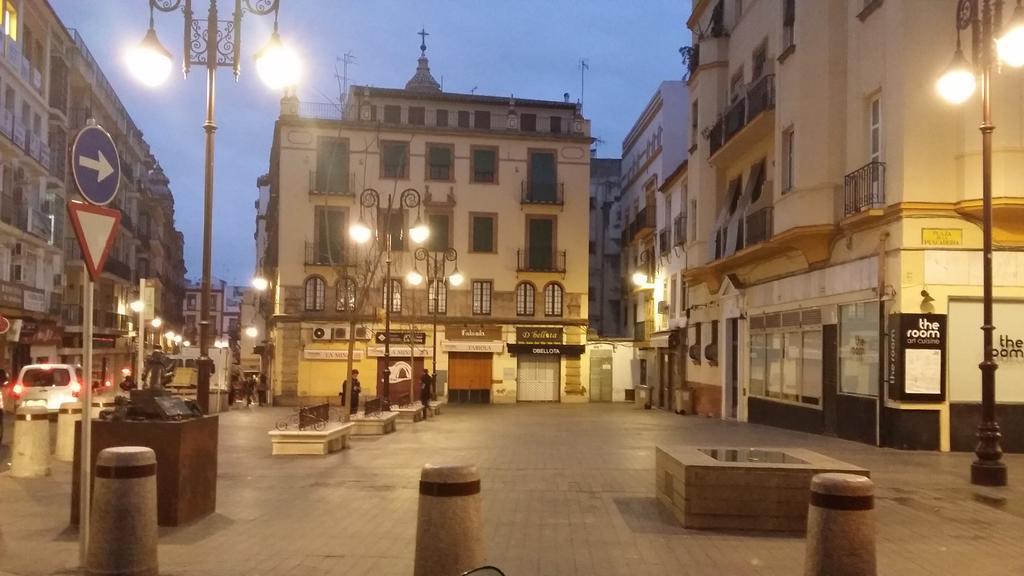 Apartamento Centro Plaza Salvador, Wifi Free& Parking Opcional セビリア エクステリア 写真